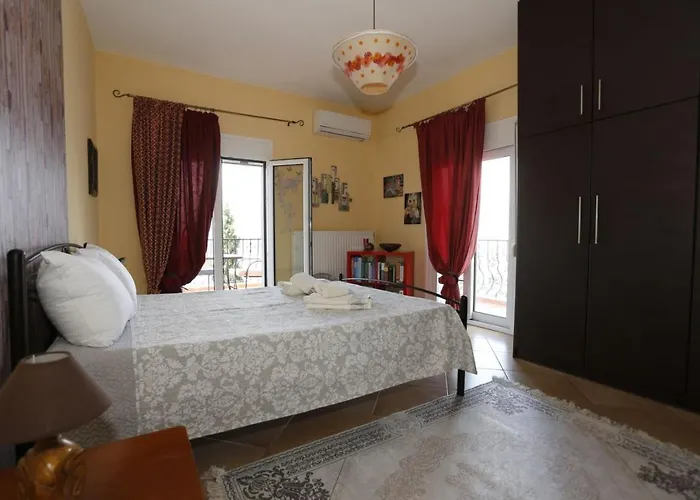 Sofia's Pottery House Case de vacanță