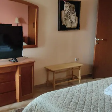 Sofia's Pottery House Case de vacanță