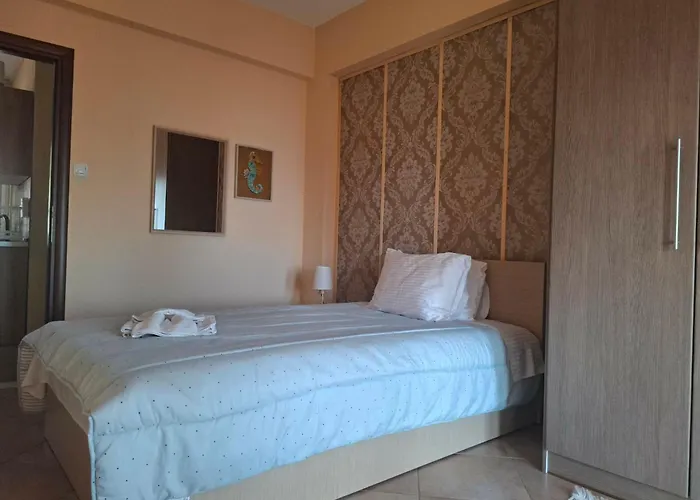 Sofia's Pottery House * Volos